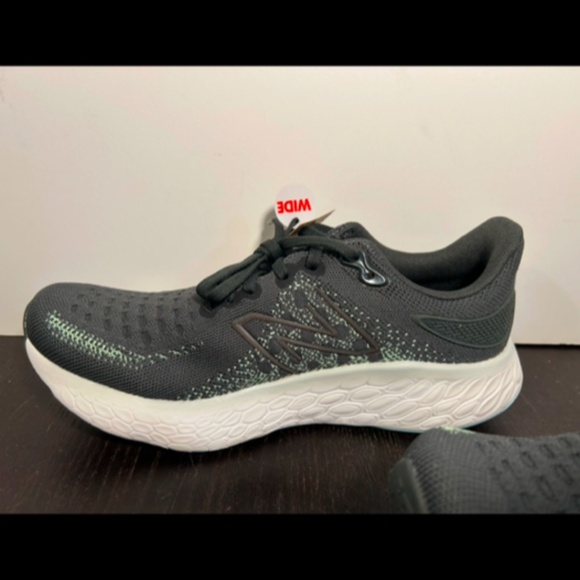 NWOB New Balance Fresh Foam X 1080 v12 Running Shoes Black/Green/Blue 9D Wide - Picture 9 of 16